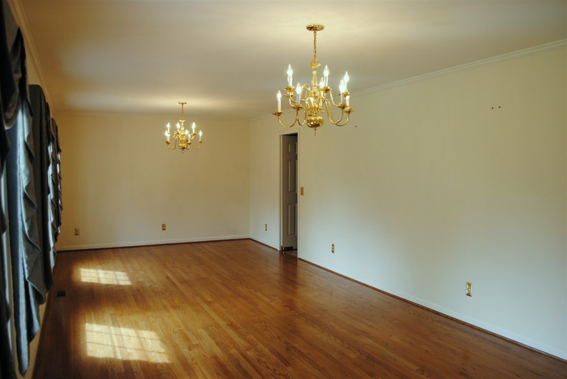 15088 South Radio Station Road Seneca, SC 29678 - Photo 4 of 34 Gallery Image 4
