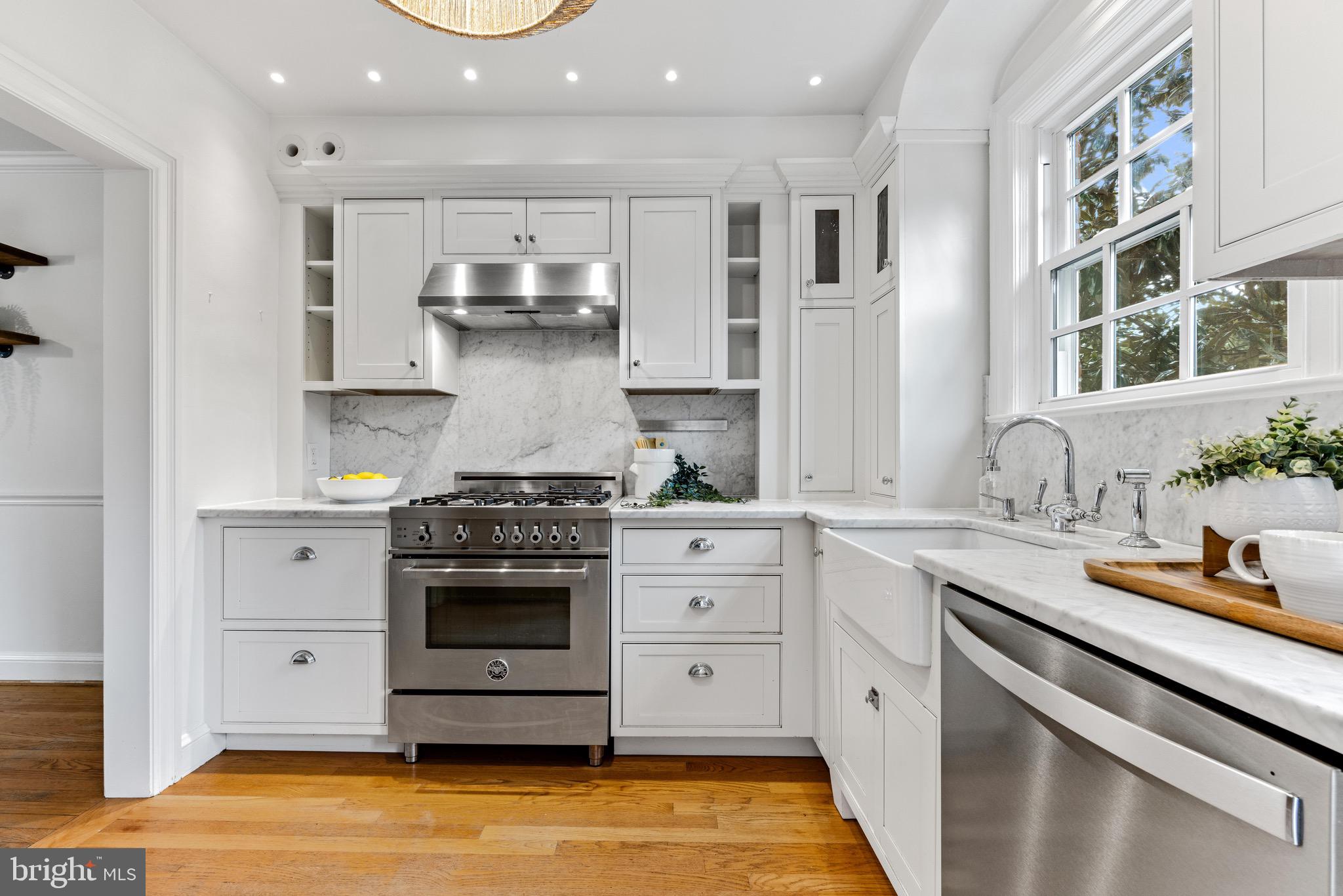 640 Coleraine Road Baltimore, MD 21229 - Photo 17 of 57