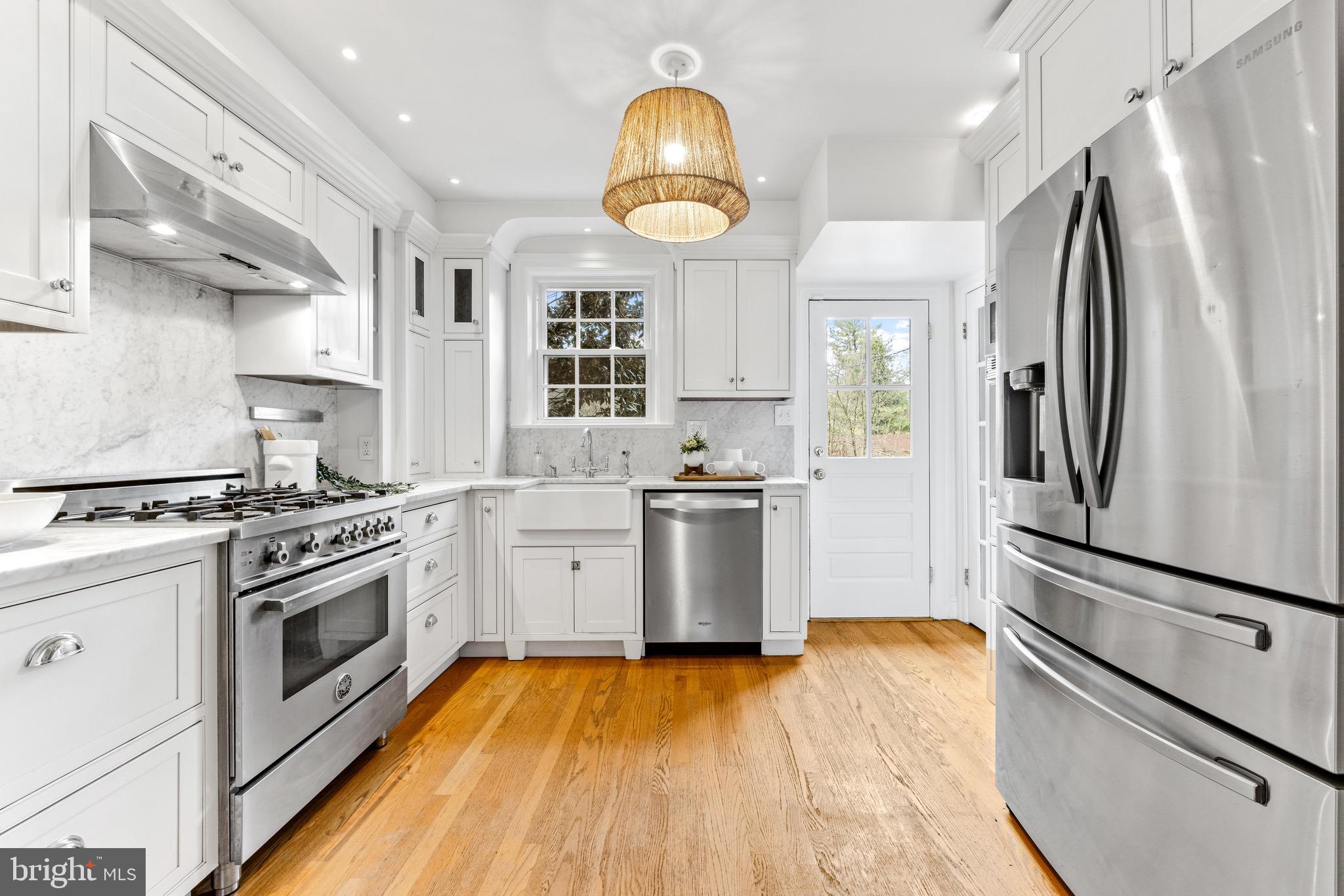 640 Coleraine Road Baltimore, MD 21229 - Photo 19 of 57