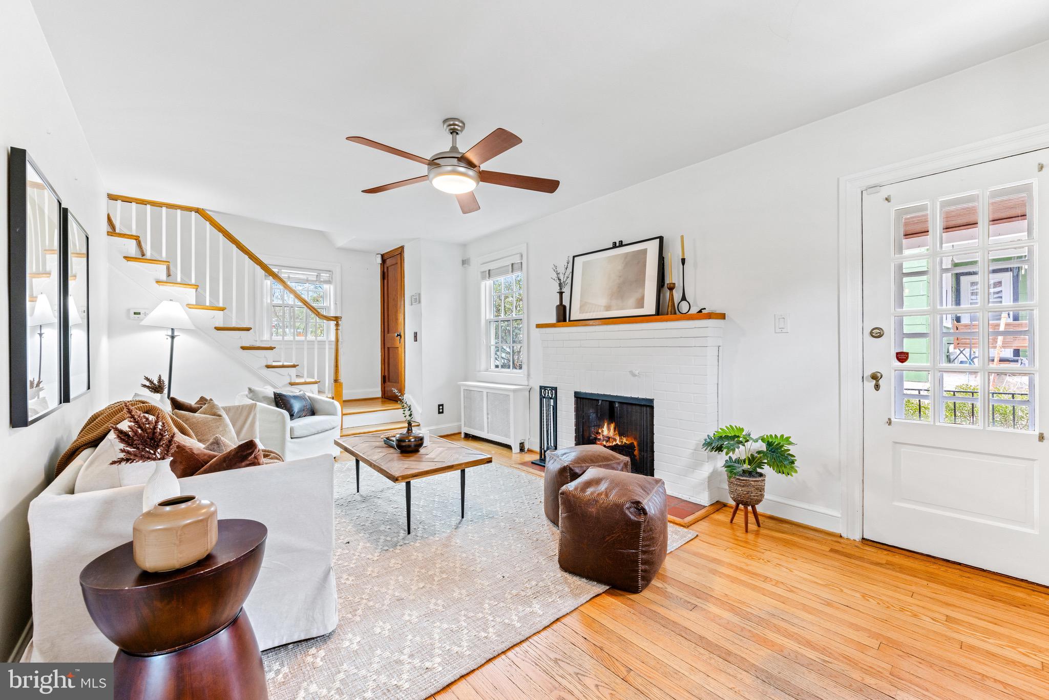 640 Coleraine Road Baltimore, MD 21229 - Photo 5 of 57