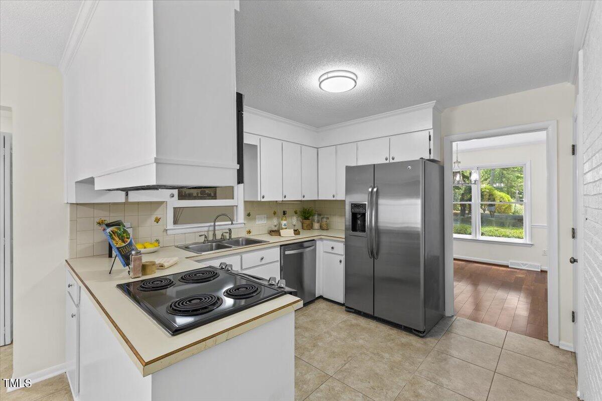6517 Rainbow Court Raleigh, NC 27612 - Photo 14 of 39 17-6517 Rainbow Ct