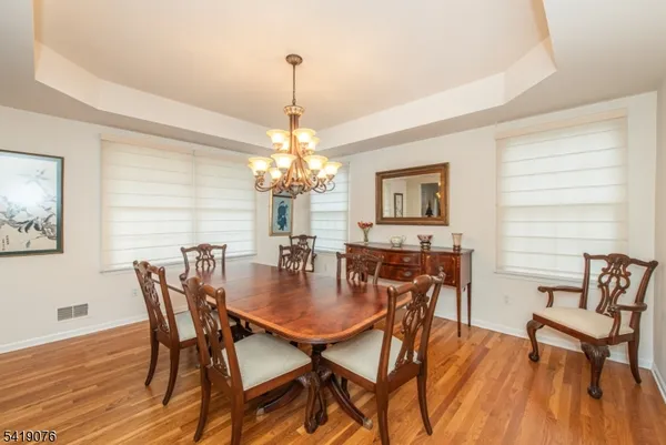 $1,000,000 | 1240 South Beverwyck Road, Parsippany, NJ 07054