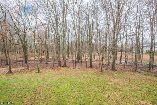 $1,000,000 | 1240 South Beverwyck Road, Parsippany, NJ 07054