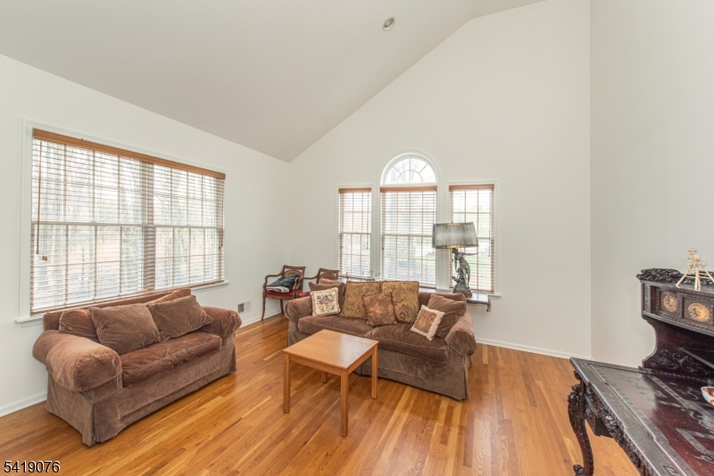 1240 South Beverwyck Road Parsippany, NJ 07054 - Photo 10 of 26