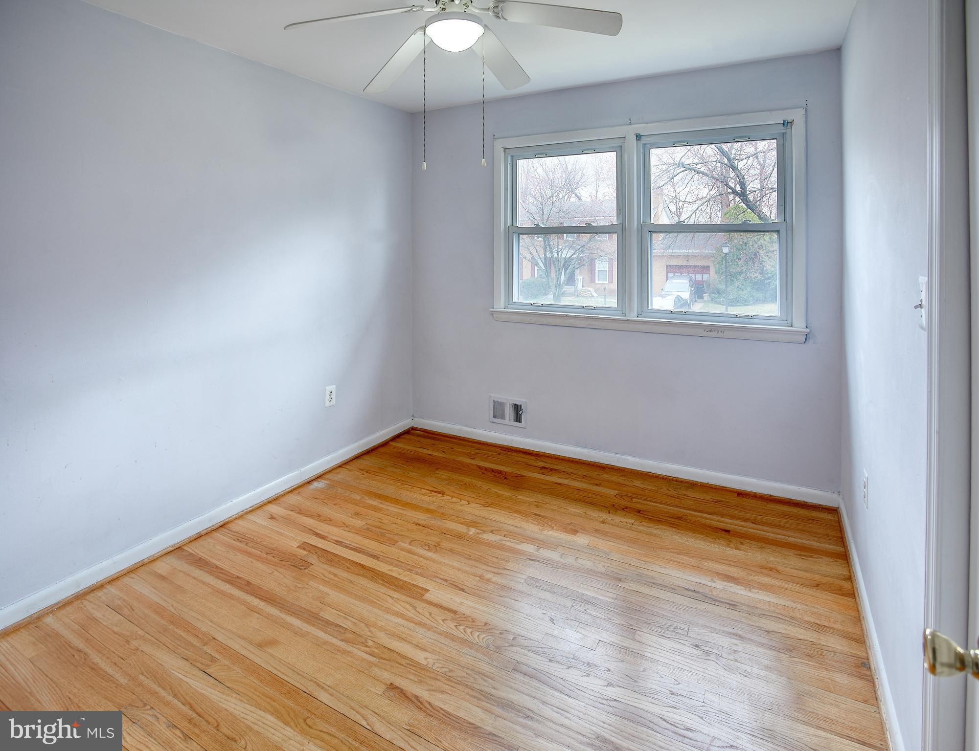 535 Round Table Drive Fort Washington, MD 20744 - Photo 18 of 35 Second Bedroom