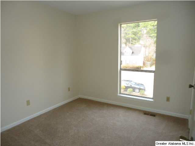5235 Dresden Road Birmingham, AL 35210 - Photo 7 of 15