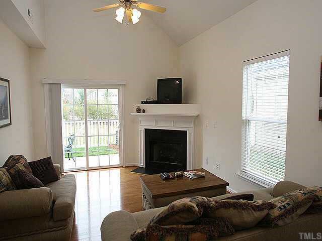 11414 Shadow Elms Lane Raleigh, NC 27614 - Photo 3 of 9 Gallery Image 3