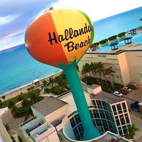 $1,950 | 501 Blue Heron Drive, Unit 310A, Hallandale Beach, FL 33009