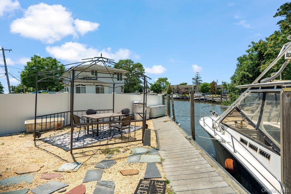 76 Alton Road Babylon, NY 11702 - Photo 31 of 31