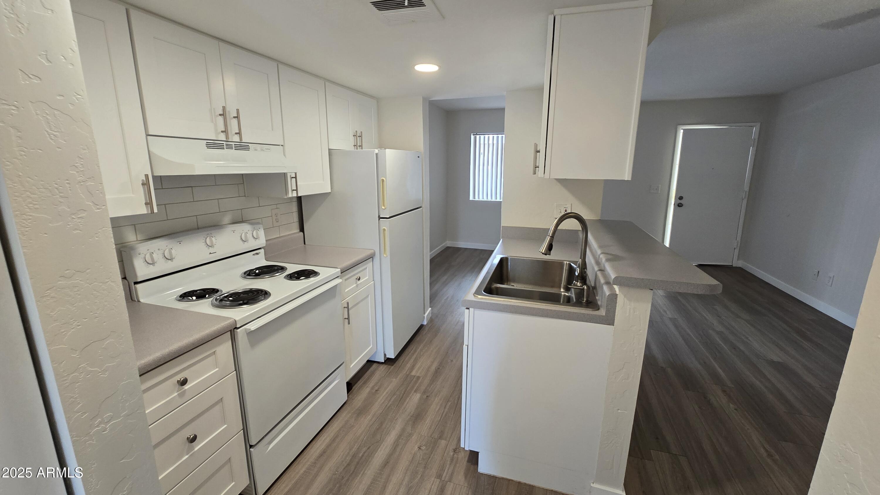 12123 West Bell Road, Unit 112 Surprise, AZ 85378 - Photo 11 of 16 20251021_153419