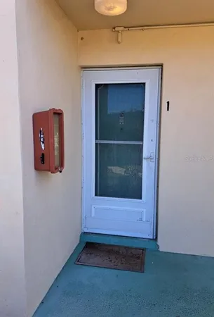 $1,600 | 2005 Greenbriar Boulevard, Unit 1, Clearwater, FL 33763