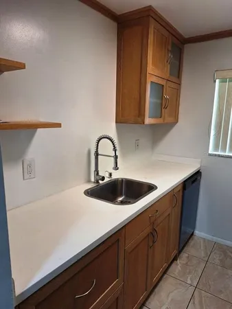 $1,600 | 2005 Greenbriar Boulevard, Unit 1, Clearwater, FL 33763