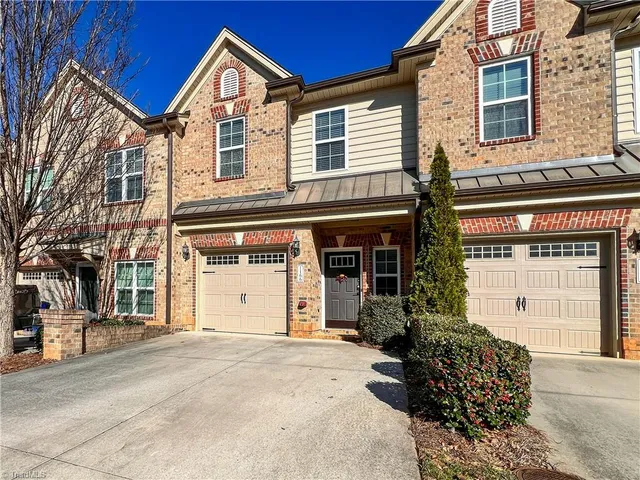$299,900 | 1166 Augustine Heights Drive, Winston-Salem, NC 27103