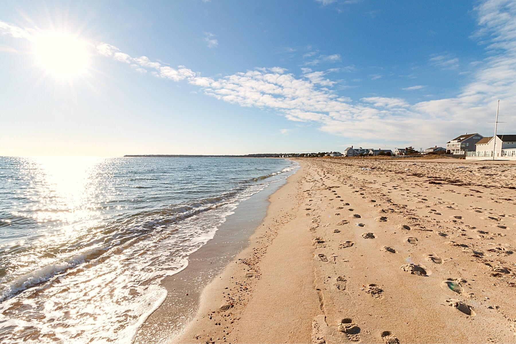 47 May Lane Centerville, MA 02632 - Photo 29 of 31 Craigville Beach (1800 × 1200 px)