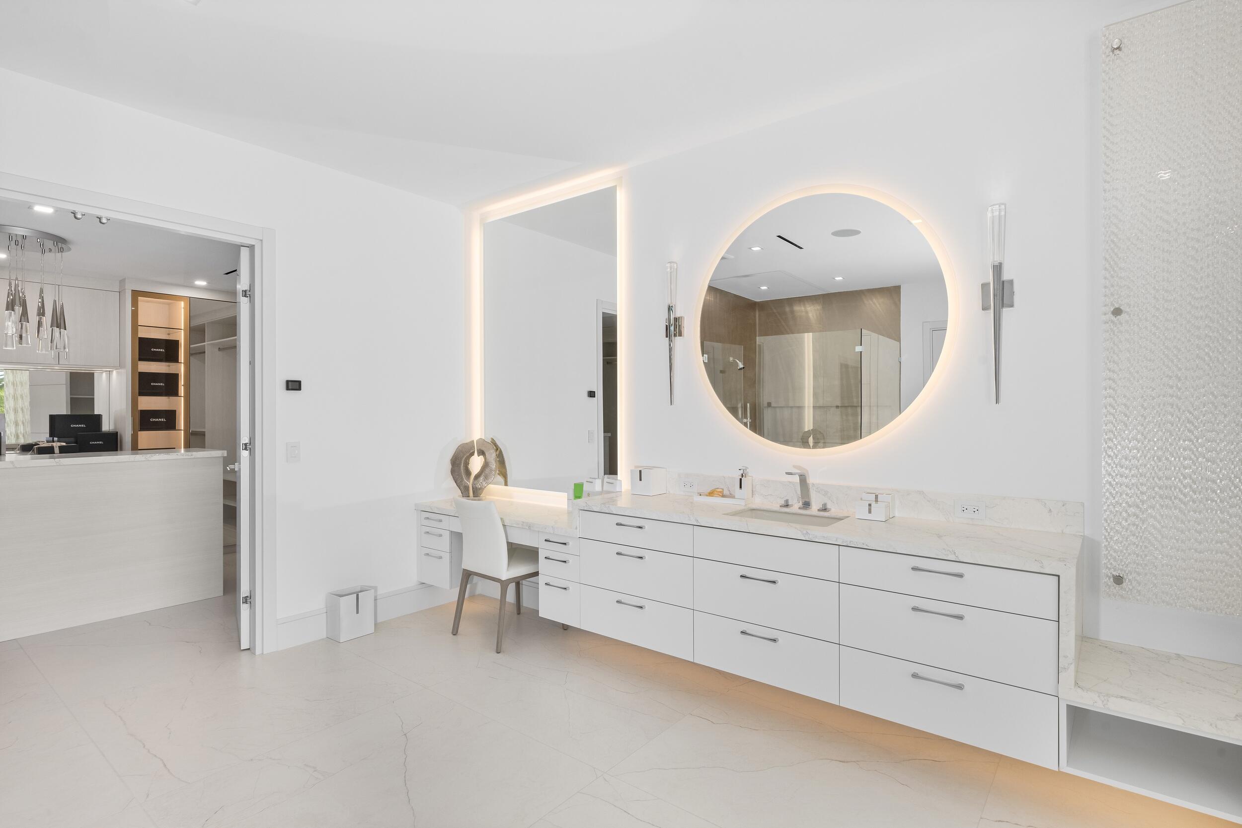 217 Thatch Palm Drive Boca Raton, FL 33432 - Photo 36 of 78 Primary Bathroom