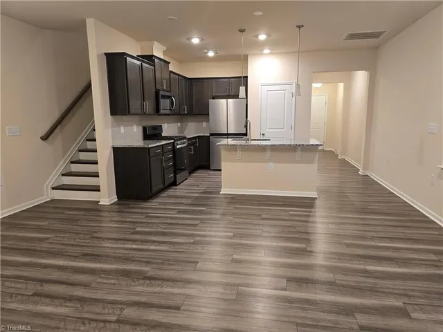 $1,790 | 883 Falls Grove Trail, High Point, NC 27265