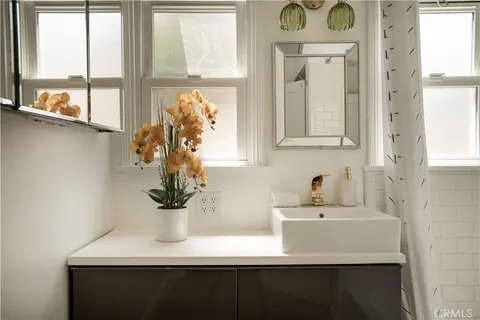 $1,399,950 | 2834 East Orange Grove Boulevard, Pasadena, CA 91107