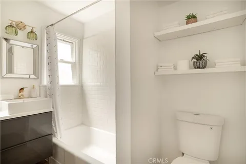 $1,399,950 | 2834 East Orange Grove Boulevard, Pasadena, CA 91107