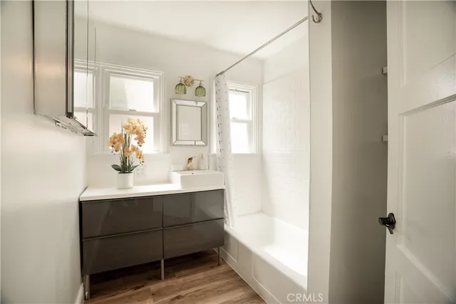 $1,399,950 | 2834 East Orange Grove Boulevard, Pasadena, CA 91107