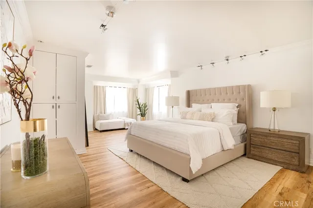 $1,399,950 | 2834 East Orange Grove Boulevard, Pasadena, CA 91107