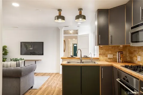 $1,399,950 | 2834 East Orange Grove Boulevard, Pasadena, CA 91107