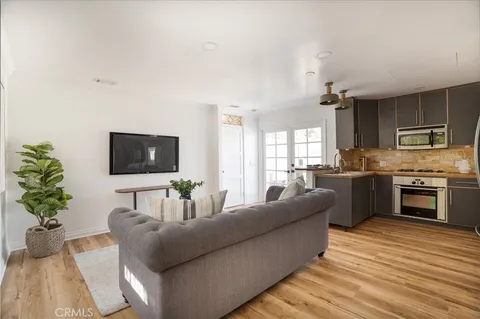 $1,399,950 | 2834 East Orange Grove Boulevard, Pasadena, CA 91107