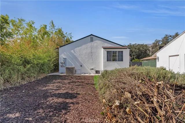 $1,399,950 | 2834 East Orange Grove Boulevard, Pasadena, CA 91107