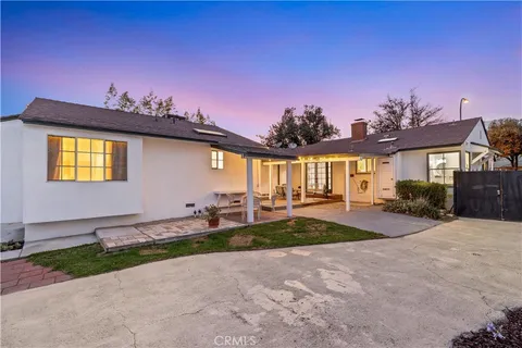$1,399,950 | 2834 East Orange Grove Boulevard, Pasadena, CA 91107