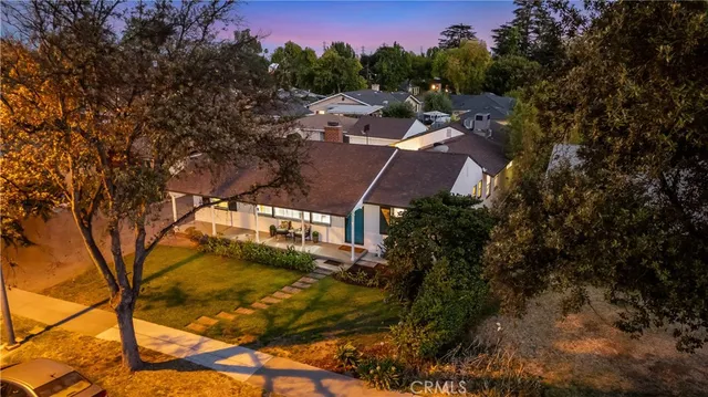 $1,399,950 | 2834 East Orange Grove Boulevard, Pasadena, CA 91107