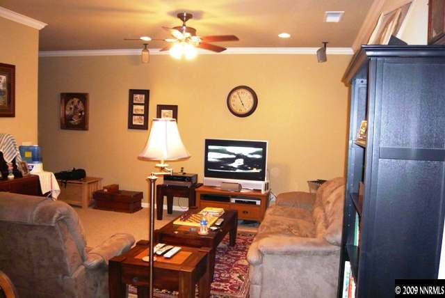 11009 Lamour Lane Reno, NV 89521 - Photo 6 of 9 Photo 6