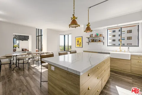 $1,649,999 | 10550 Wilshire Boulevard, Unit 505, Los Angeles, CA 90024
