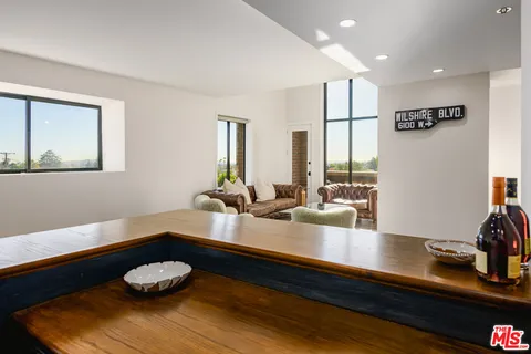 $1,649,999 | 10550 Wilshire Boulevard, Unit 505, Los Angeles, CA 90024