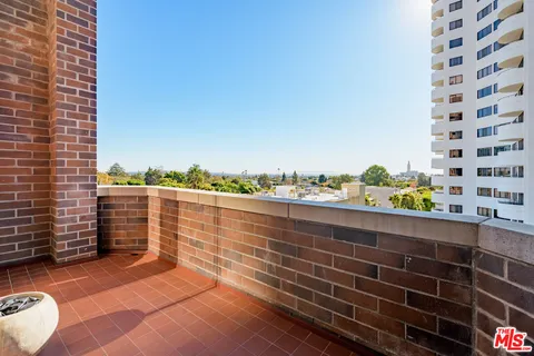 $1,649,999 | 10550 Wilshire Boulevard, Unit 505, Los Angeles, CA 90024