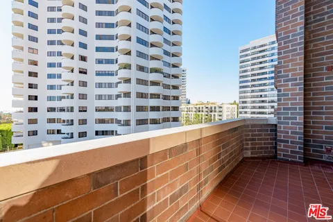 $1,649,999 | 10550 Wilshire Boulevard, Unit 505, Los Angeles, CA 90024