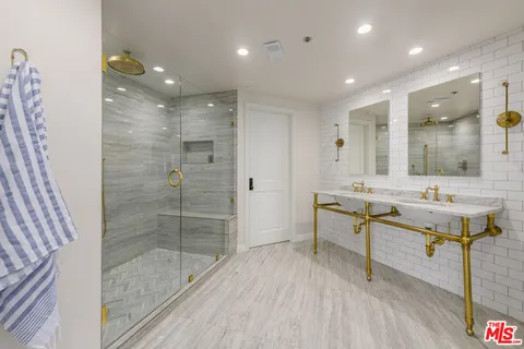 $1,649,999 | 10550 Wilshire Boulevard, Unit 505, Los Angeles, CA 90024