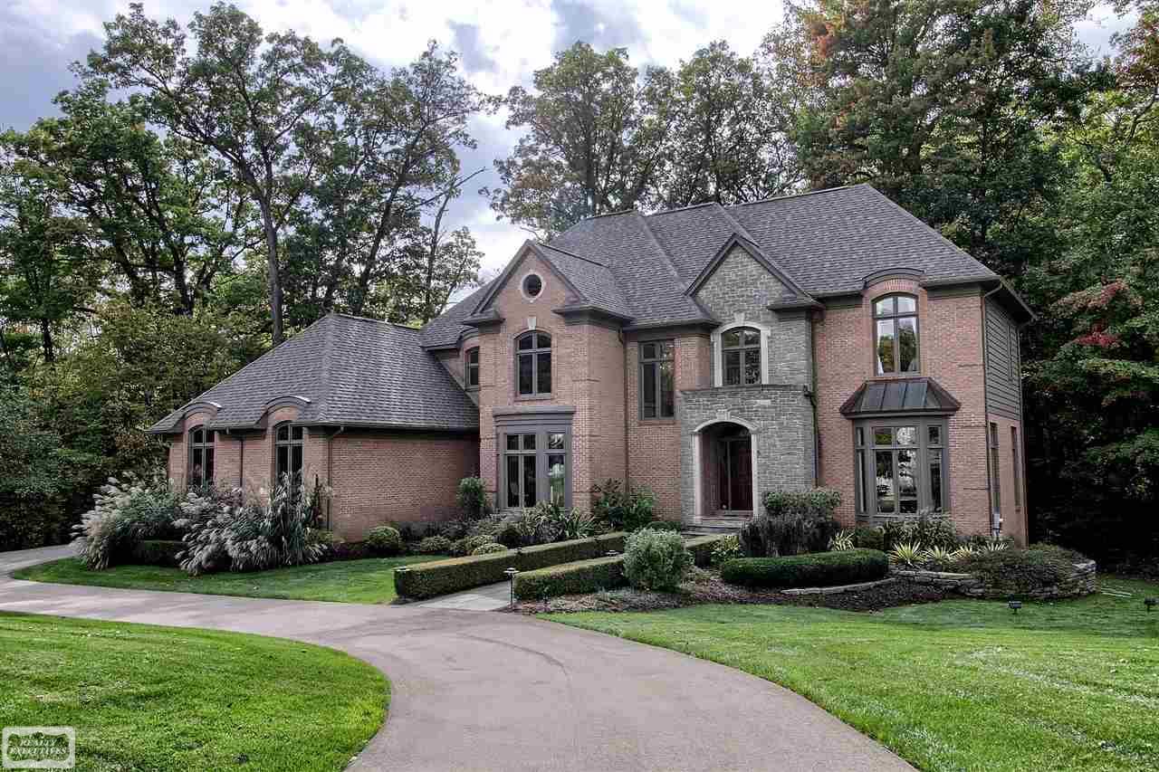 1589 Scenic Hollow Rochester Hills, MI 48306 - Photo 2 of 52