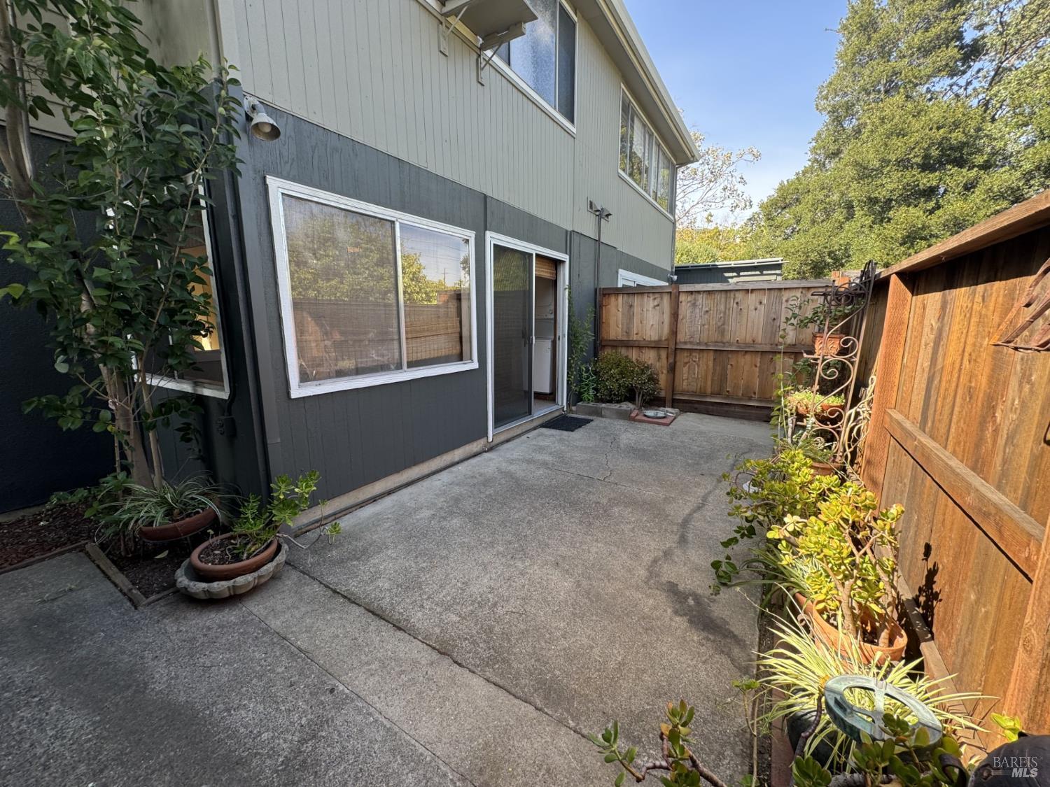 1080 Los Gamos Road, Unit A San Rafael, CA 94903 - Photo 16 of 25 Gallery Image 16