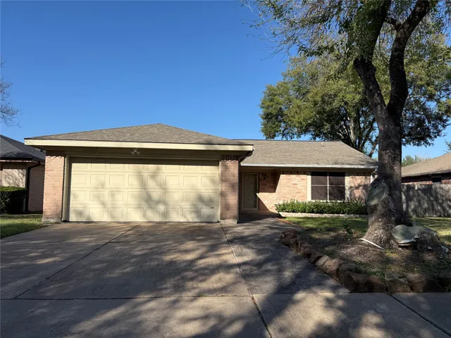 $1,800 | 12102 Hastings Green Drive, Houston, TX 77065