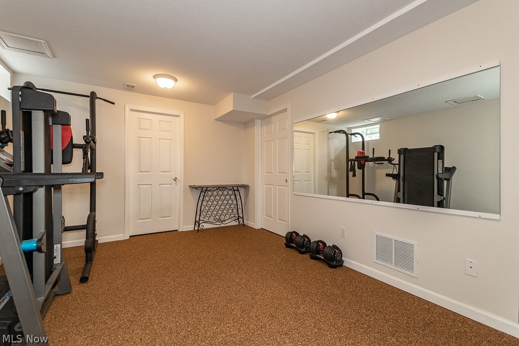 880 Lander Road Cleveland, OH 44143 - Photo 29 of 35