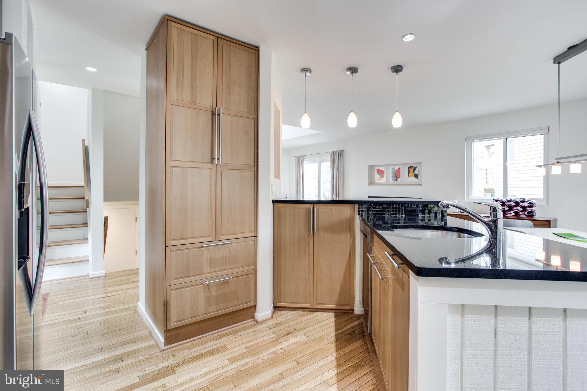 1670 Cedar Hollow Way Reston, VA 20194 - Photo 16 of 34 Gallery Image 16