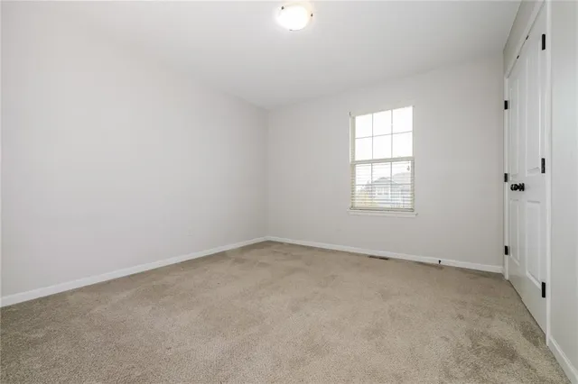 $2,300 | 427 Sunflower Drive, Raymore, MO 64083