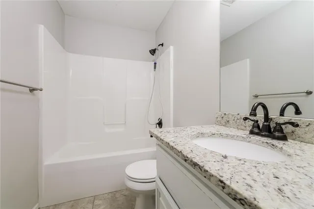 $2,300 | 427 Sunflower Drive, Raymore, MO 64083