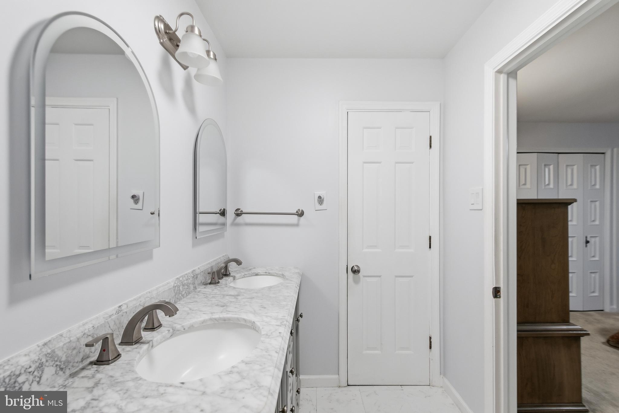 14105 Manchester Road Upper Marlboro, MD 20774 - Photo 31 of 51 Owner's bathroom view 2