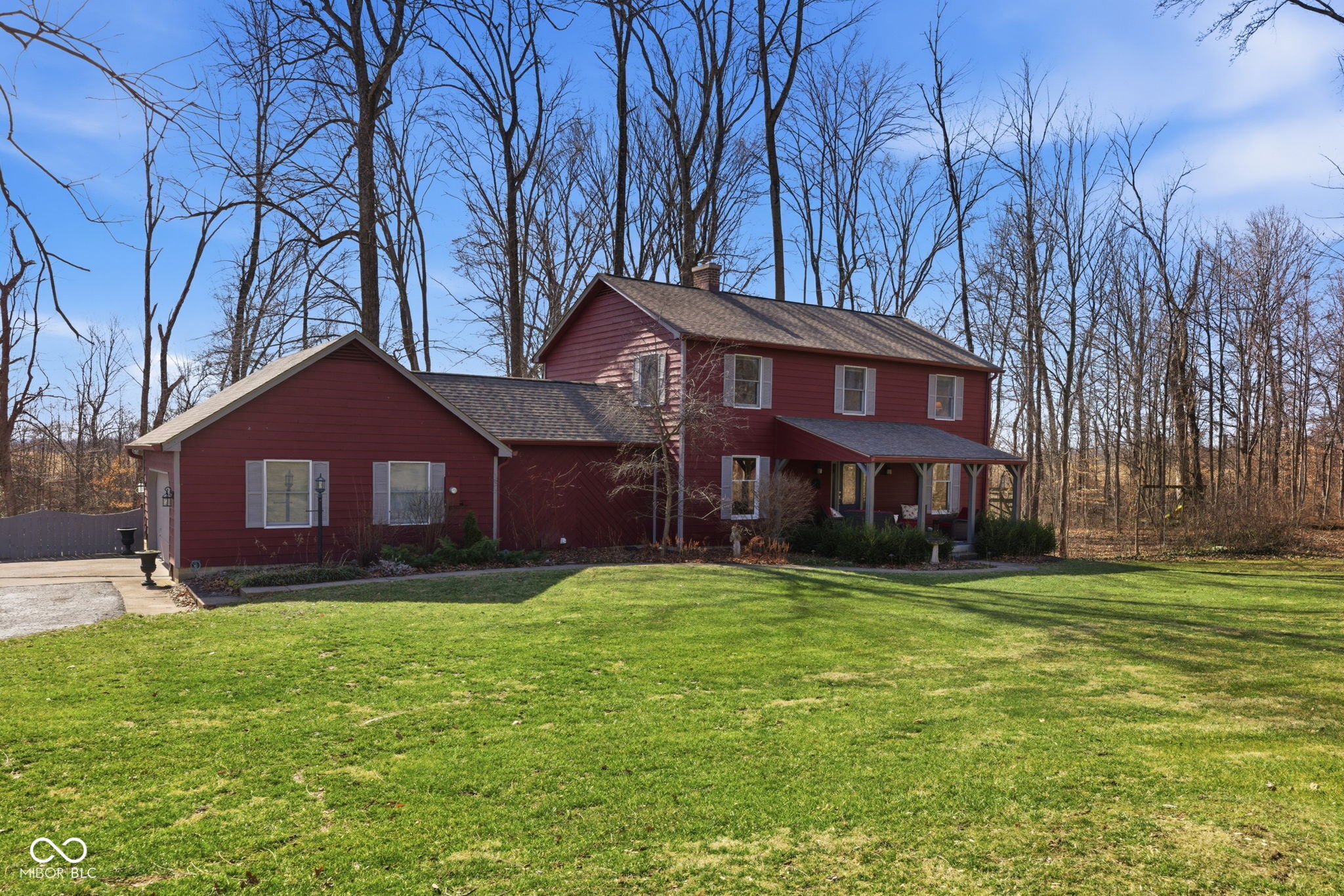 2903 West Carr Hill Road Columbus, IN 47201 - Photo 2 of 104