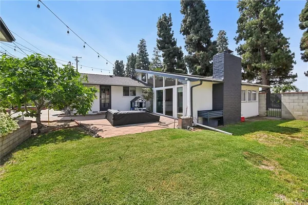 $3,900 | 11763 Beverly Boulevard, Whittier, CA 90601