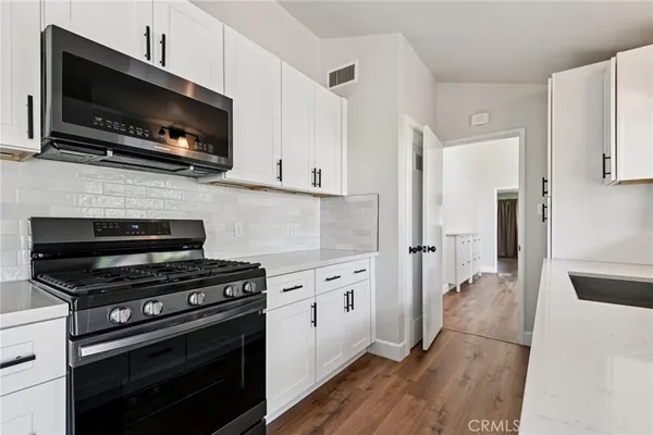 $3,900 | 11763 Beverly Boulevard, Whittier, CA 90601