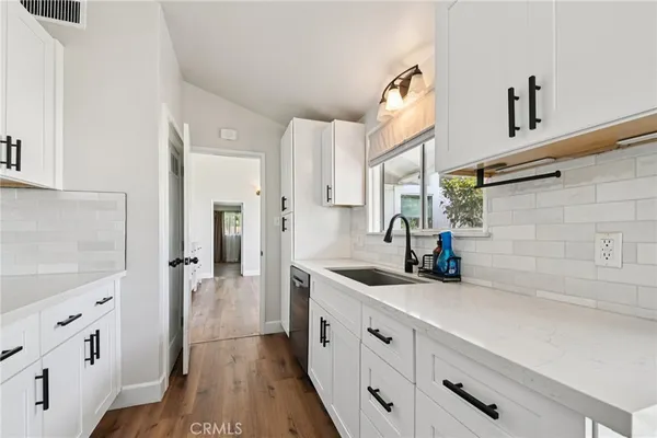 $3,900 | 11763 Beverly Boulevard, Whittier, CA 90601