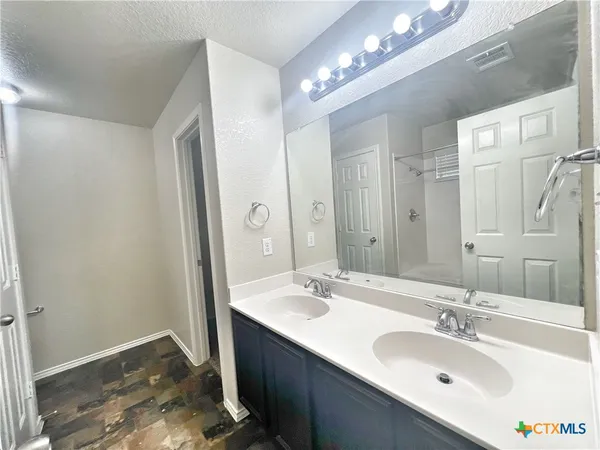 $1,850 | 655 Tom Kemp Drive, New Braunfels, TX 78130