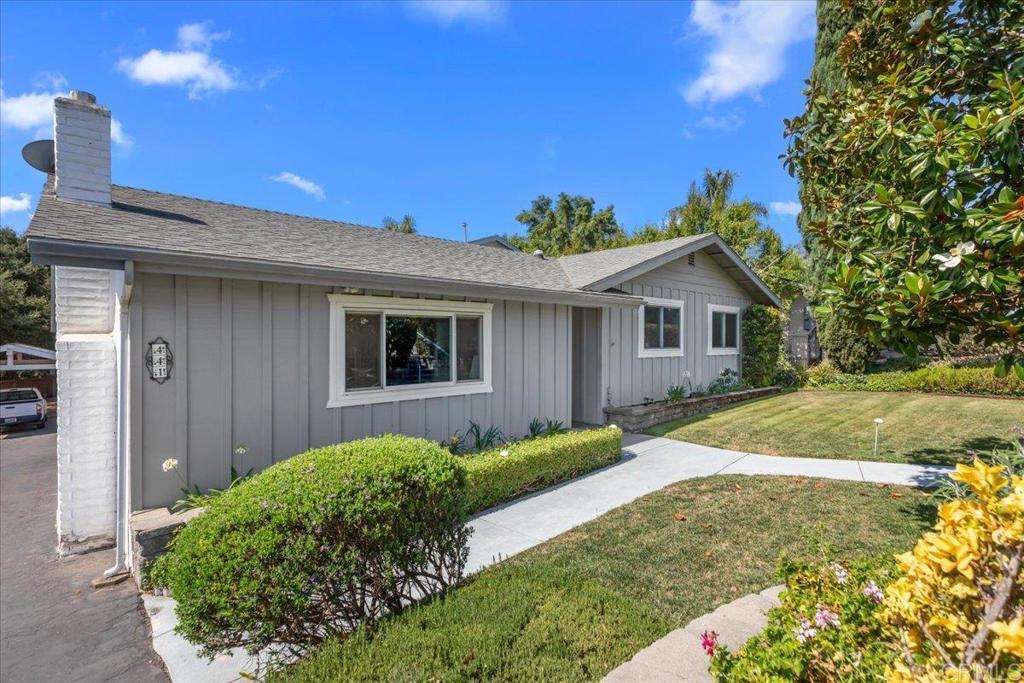 441 Condado Way Escondido, CA 92025 - Photo 6 of 49