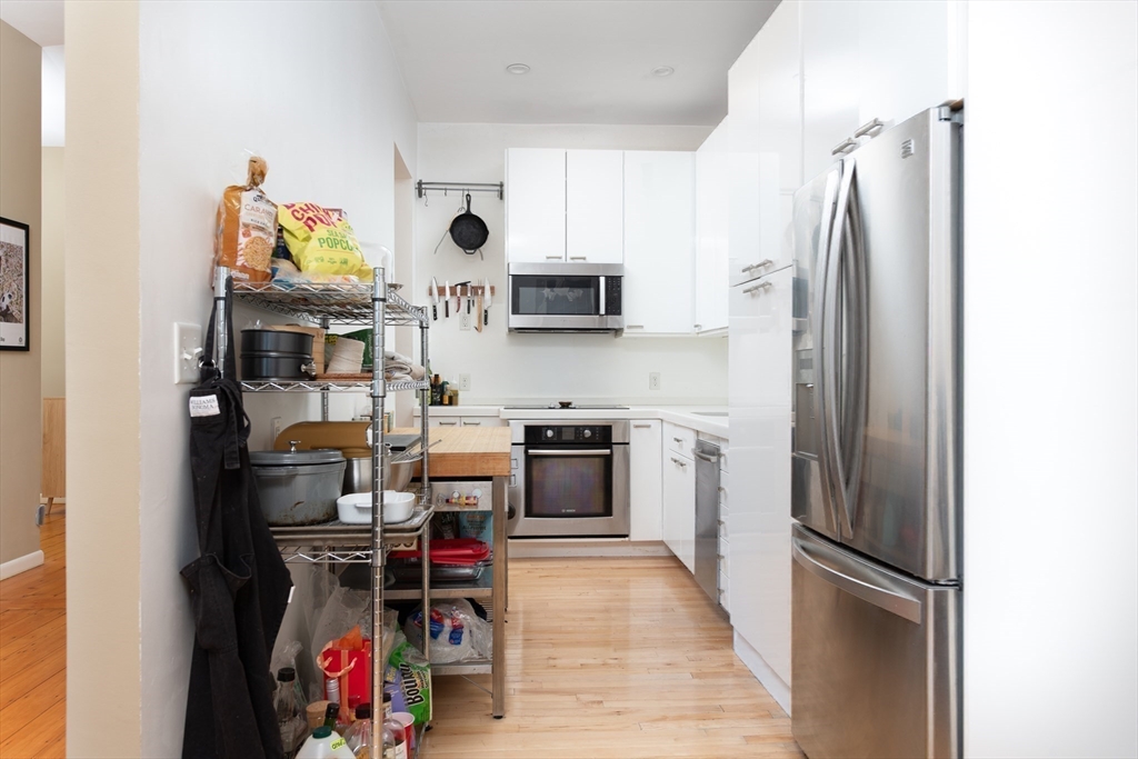 7 Bay State Road, Unit 2C Boston, MA 02215 - Photo 11 of 34